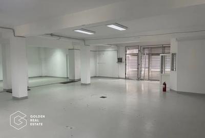 Spațiu comercial, de 215 mp, în Freidorf