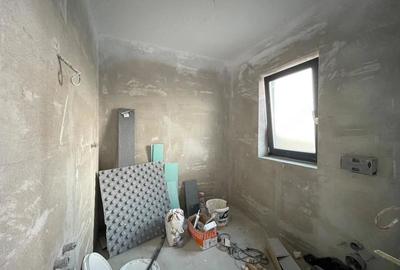 Casă cu 4 camere cu Teren 298 Mp în Urseni