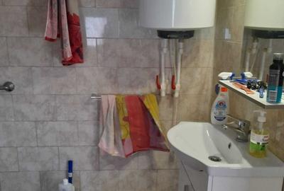 Casă cu 4 camere în Miloșești