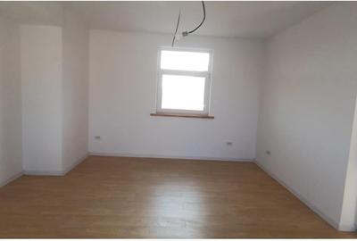 Duplex cu 4 camere cu Canalizare în Stupini - 14