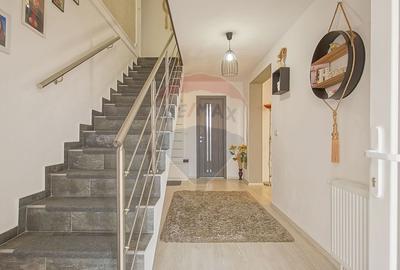 Casă cu 7 camere cu Teren 650 Mp în Bod - 10