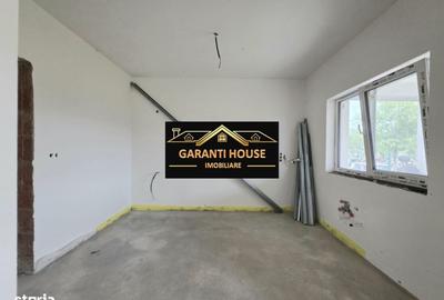 Casă cu 4 camere în Săsar