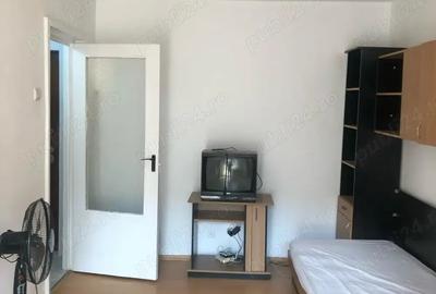 Garsonieră decomandată în Podgoria - 10