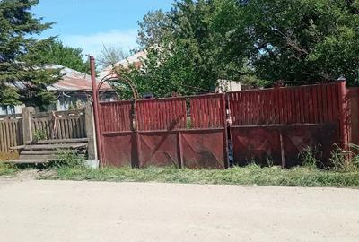 Casă cu 3 camere cu Teren 2588 Mp în Suhaia