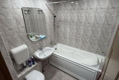 Apartament cu 2 camere semidecomandat în Dacia