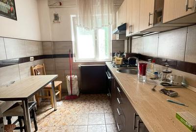 Apartament cu 2 camere semidecomandat în Podu Roș - 6