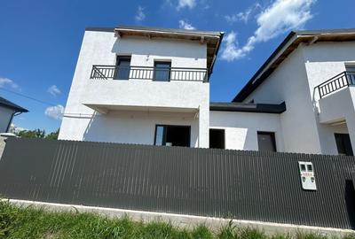 Duplex cu 4 camere cu Canalizare în Popas Păcurari - 2