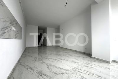 Apartament cu 3 camere decomandat în Mihai Viteazul