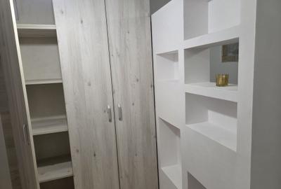 Apartament cu 20 camere semidecomandat în Universitate - 1
