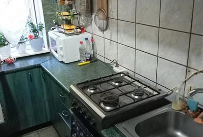 Apartament cu 3 camere decomandat în 1 Mai
