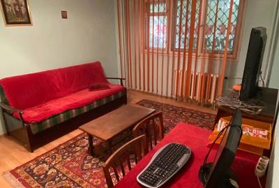 Apartament cu 2 camere semidecomandat, mobilat în Lujerului