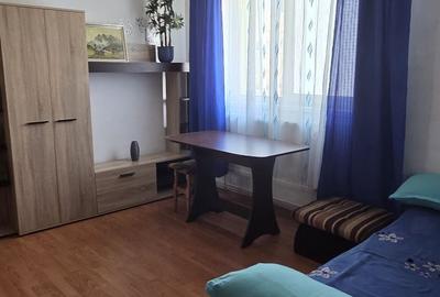 Apartament cu 2 camere semidecomandat în Central - 1