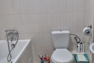 Apartament cu 2 camere semidecomandat în Mihai Bravu