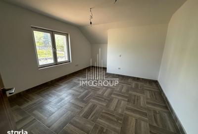 Casă cu 4 camere cu Teren 1523 Mp în Apahida