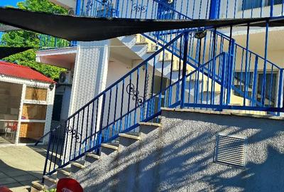Casă cu 6 camere cu Teren 530 Mp în Central - 2