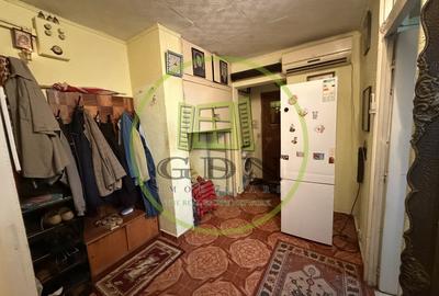 Apartament cu 2 camere decomandat, mobilat în Rovine - 8