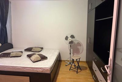 Garsonieră decomandată în Nord