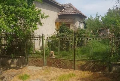 Casă cu 2 camere în Lazuri - 1