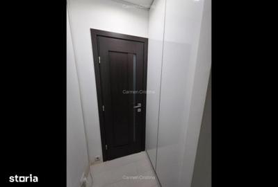 Apartament cu 3 camere semidecomandat în Militari