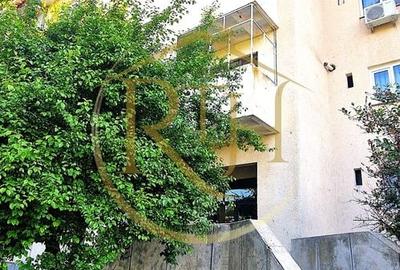 Apartament cu 2 camere decomandat, mobilat în Fratelia
