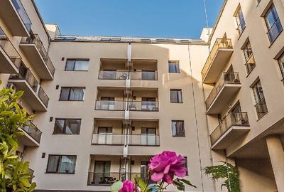 Apartament cu 2 camere decomandat în Parcul Carol