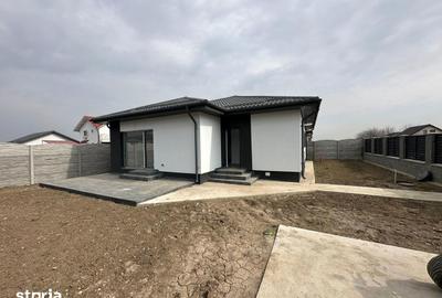 Casă cu 4 camere cu Teren 400 Mp în Clinceni - 2