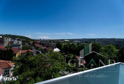 Apartament cu 3 camere semidecomandat în Grigorescu