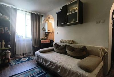 Apartament cu 2 camere semidecomandat în Dacia