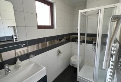 Casă cu 7 camere cu Teren 300 Mp în Est - 8