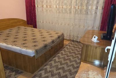 Apartament cu 2 camere decomandat în Casa de Cultură