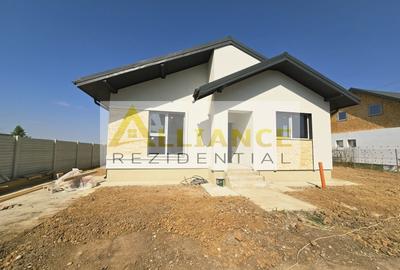 Casă individuală cu 4 camere cu Canalizare în Berceni