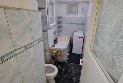 Apartament cu 2 camere semidecomandat în Micro 15