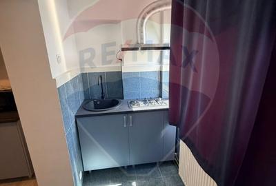 Apartament cu 2 camere decomandat în 1 Mai