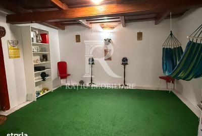 Casă cu 5 camere cu Teren 2497 Mp în Cefa - 8