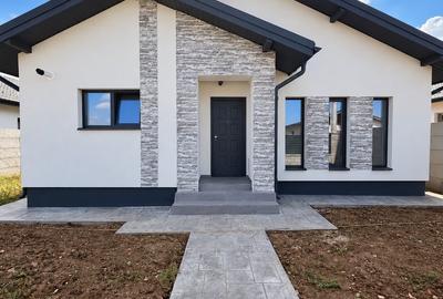 Casă individuală cu 3 camere cu Teren 450 Mp în Berceni