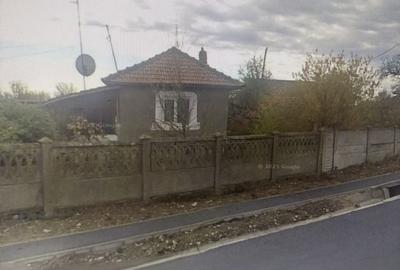 Casă cu 4 camere în Izvorălu
