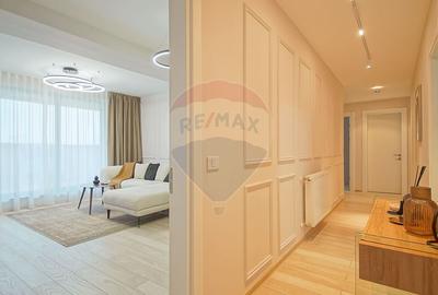 Apartament cu 3 camere decomandat, mobilat în Tractorul - 4