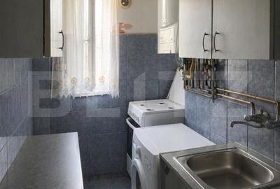 Apartament cu 2 camere semidecomandat în Rovinari