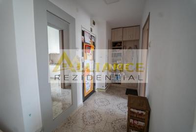 Apartament cu 2 camere decomandat în Berceni