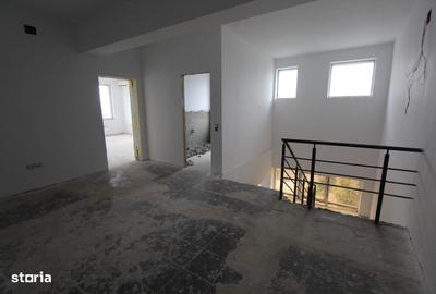 Spațiu comercial, de 400 mp, în Central