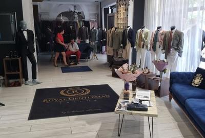 Spațiu comercial, de 120 mp, în Central
