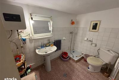 Casă cu 3 camere cu Teren 1270 Mp în Vânători - 1