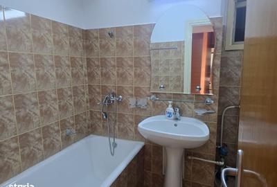 Apartament cu 4 camere în Ultracentral