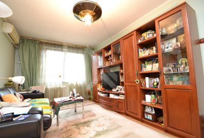 Apartament cu 3 camere semidecomandat, mobilat în Dristor