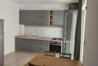 Apartament cu 3 camere în Dumbrăvița