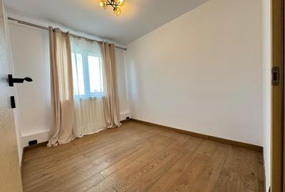 Apartament cu 4 camere semidecomandat în Alexandru cel Bun