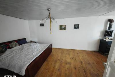 Casă cu 8 camere cu Teren 1150 Mp în Blăgești - 9