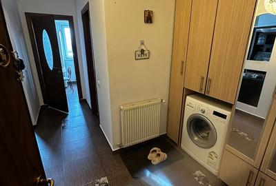 Apartament cu 2 camere semidecomandat în Obcini
