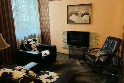 Apartament cu 3 camere decomandat în P-ța Unirii - 3