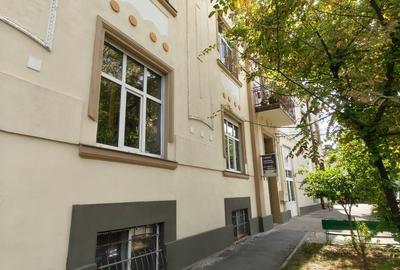 Apartament cu 3 camere semidecomandat în Elisabetin